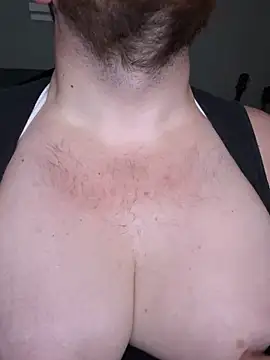 hugemanbreasts online show from 04/20/26, 02:36