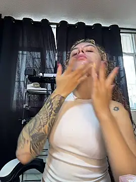 Amber-fire online show from 04/29/26, 01:59