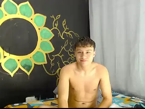 Snapshot of Boy_Lovely18 chatting on 03/30/26, 04:57 Boy Lovely18 online show from 03/30/26, 04:57