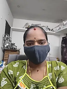 Snapshot of Tamil_Sangeetha chatting on 05/11/26, 02:01 Tamil Sangeetha online show from 05/11/26, 02:01
