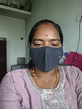 Snapshot of Tamil_Sangeetha chatting on 05/13/26, 09:39 Tamil Sangeetha online show from 05/13/26, 09:39