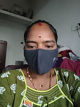 Snapshot of Tamil_Sangeetha chatting on 05/18/26, 12:29 Tamil Sangeetha online show from 05/18/26, 12:29