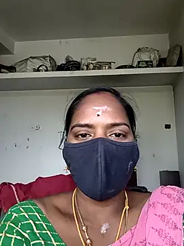 Snapshot of Tamil_Sangeetha chatting on 06/01/26, 06:59 Tamil Sangeetha online show from 06/01/26, 06:59
