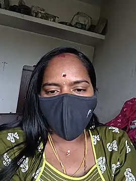Snapshot of Tamil_Sangeetha chatting on 06/11/26, 04:54 Tamil Sangeetha online show from 06/11/26, 04:54