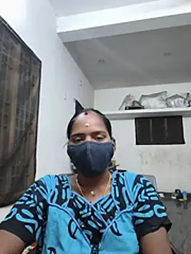 Snapshot of Tamil_Sangeetha chatting on 06/24/26, 01:54 Tamil Sangeetha online show from 06/24/26, 01:54