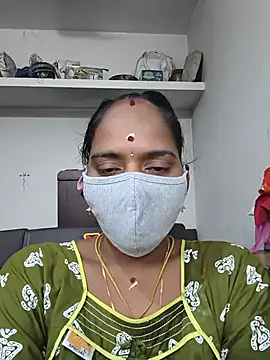 Snapshot of Tamil_Sangeetha chatting on 06/26/26, 12:53 Tamil Sangeetha online show from 06/26/26, 12:53