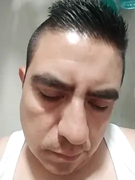 Snapshot of Manuel3910 chatting on 05/12/26, 04:20 Manuel3910 online show from 05/12/26, 04:20