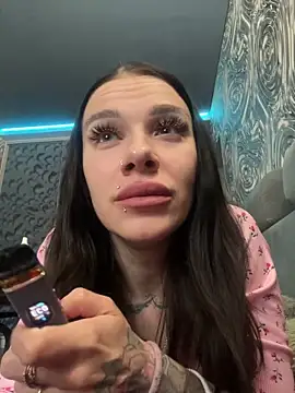 Snapshot of Maiden_Of_Pain chatting on 03/30/26, 06:36 Maiden Of Pain online show from 03/30/26, 06:36