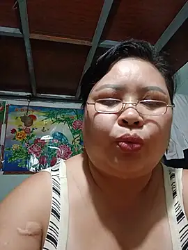 Snapshot of Monglan-c chatting on 07/12/26, 04:58 Monglan-c online show from 07/12/26, 04:58