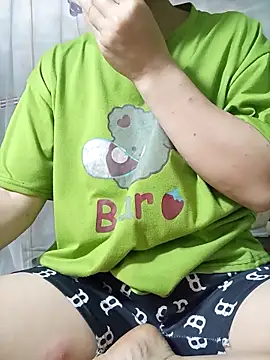 -Tipo- online show from 04/19/26, 04:23