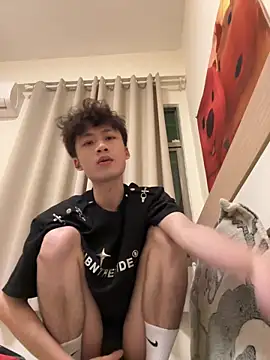 sexyboy-3525 online show from 06/12/26, 05:45