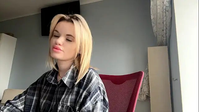 Snapshot of NikaFoster chatting on 04/02/26, 01:09 NikaFoster online show from 04/02/26, 01:09