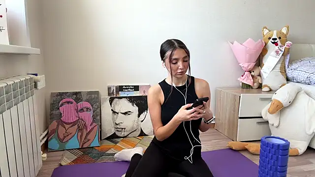 Snapshot of WhaledShift chatting on 03/30/26, 08:37 WhaledShift online show from 03/30/26, 08:37