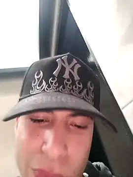 Snapshot of nico_herrera__ chatting on 04/03/26, 07:23 nico herrera online show from 04/03/26, 07:23