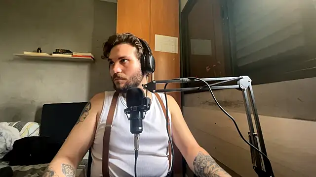 Snapshot of K0r1n chatting on 03/30/26, 06:09 K0r1n online show from 03/30/26, 06:09