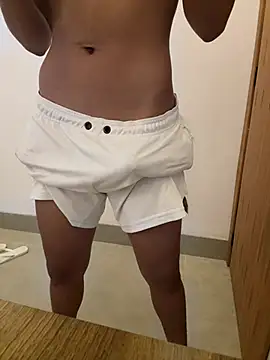 Snapshot of loconnel chatting on 03/29/26, 04:40 loconnel online show from 03/29/26, 04:40