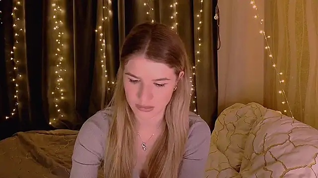 Alisa Swan  online show from 05/10/26, 08:58