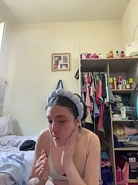 fogosaaa00 online show from 06/18/26, 04:33