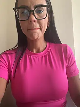 SofiParma online show from 06/02/26, 07:05