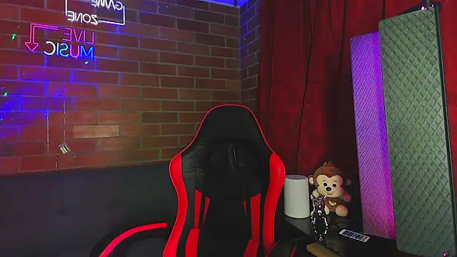 Snapshot of adisson2_ chatting on 03/31/26, 05:19 adisson2 online show from 03/31/26, 05:19