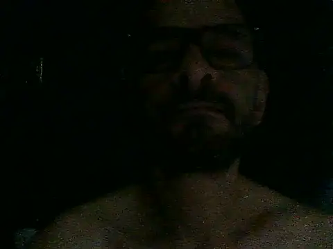 Snapshot of juanactiv chatting on 03/30/26, 12:28 juanactiv online show from 03/30/26, 12:28