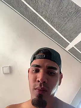 Snapshot of Josehjr chatting on 03/30/26, 01:23 Josehjr online show from 03/30/26, 01:23