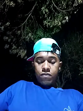 Snapshot of blackmasterpig chatting on 03/31/26, 02:24 blackmasterpig online show from 03/31/26, 02:24