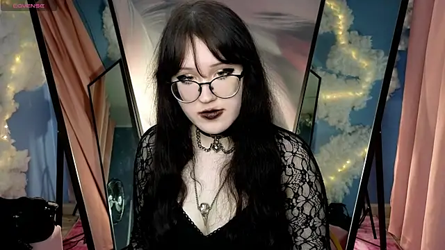 Snapshot of Laura__Wilson chatting on 04/03/26, 02:15 Laura Wilson online show from 04/03/26, 02:15