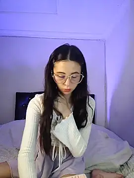 its Lia 1 online show from 05/02/26, 03:28