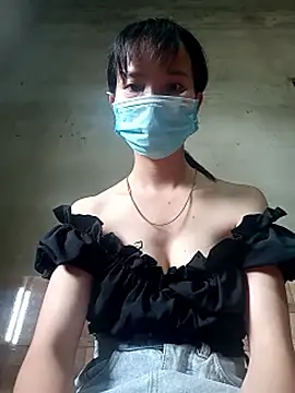 -Trang- online show from 04/20/26, 07:33