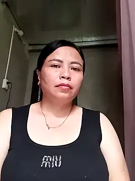Snapshot of -Hami- chatting on 04/25/26, 06:27 -Hami- online show from 04/25/26, 06:27