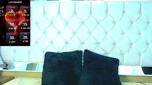 Snapshot of MistressNyx_ chatting on 05/19/26, 02:23 MistressNyx online show from 05/19/26, 02:23