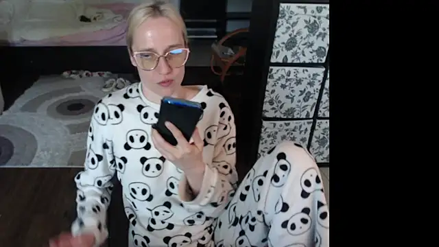 Snapshot of Sweet_hot_shrmp chatting on 05/10/26, 08:30 Sweet hot shrmp online show from 05/10/26, 08:30