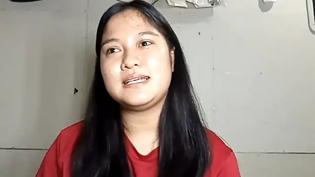 Snapshot of BrandeePhatdouang chatting on 04/01/26, 05:19 BrandeePhatdouang online show from 04/01/26, 05:19