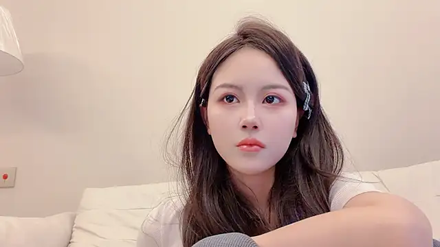 Snapshot of huxierbaby chatting on 03/30/26, 10:05 huxierbaby online show from 03/30/26, 10:05