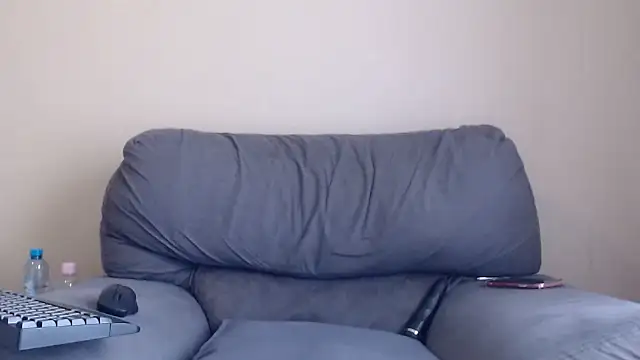 Snapshot of xxZoeyx chatting on 11/16/25, 05:35 xxZoeyx online show from 11/16/25, 05:35