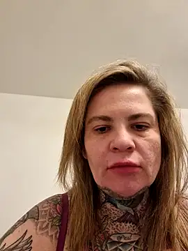 Snapshot of ellarealbrazilian chatting on 03/31/26, 08:31 ellarealbrazilian online show from 03/31/26, 08:31