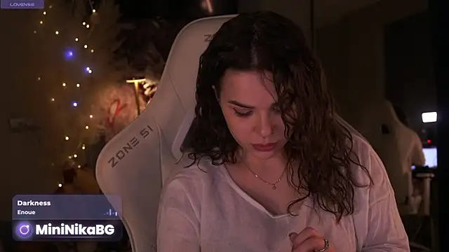  MiniNika  online show from 04/15/26, 04:58