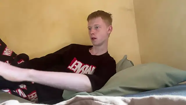 Snapshot of dreamy_devi1 chatting on 04/04/26, 10:35 dreamy devi1 online show from 04/04/26, 10:35