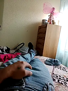 maicolvalejo4444 online show from 04/05/26, 02:36