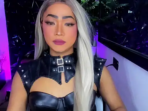 Snapshot of Holy_Flaire chatting on 04/03/26, 08:12 Holy Flaire online show from 04/03/26, 08:12