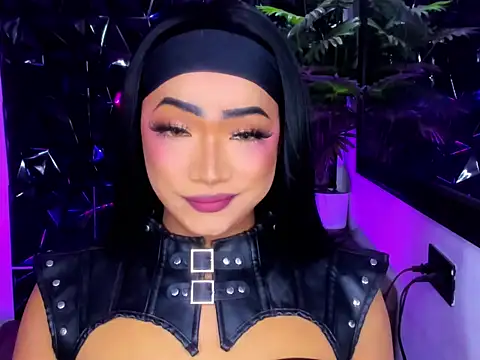 Snapshot of Holy_Flaire chatting on 04/05/26, 09:50 Holy Flaire online show from 04/05/26, 09:50