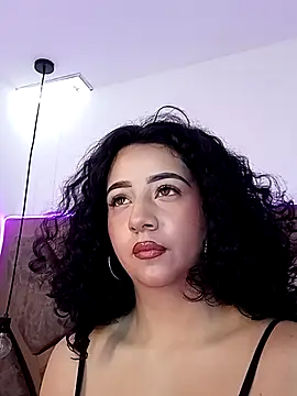 bella swwan  online show from 06/28/26, 07:09