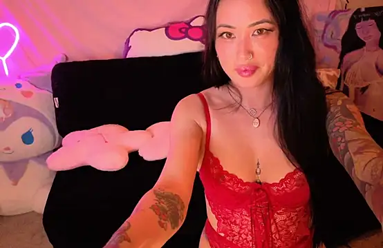 Snapshot of iamivyluv chatting on 04/10/26, 03:45 iamivyluv online show from 04/10/26, 03:45