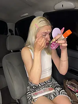 Snapshot of Lia_fire chatting on 04/03/26, 03:04 Lia fire online show from 04/03/26, 03:04