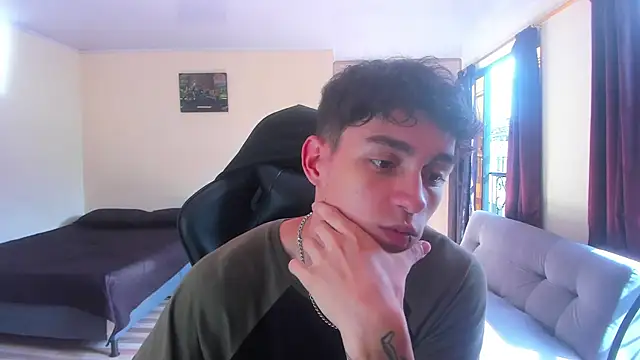 Snapshot of Luke_Chill chatting on 04/10/26, 01:38 Luke Chill online show from 04/10/26, 01:38