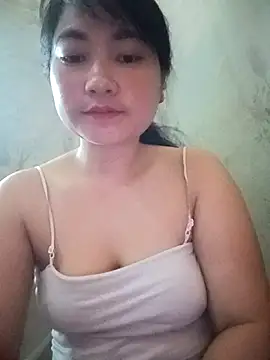 Snapshot of Linh_Hoang chatting on 06/04/26, 08:09 Linh Hoang online show from 06/04/26, 08:09