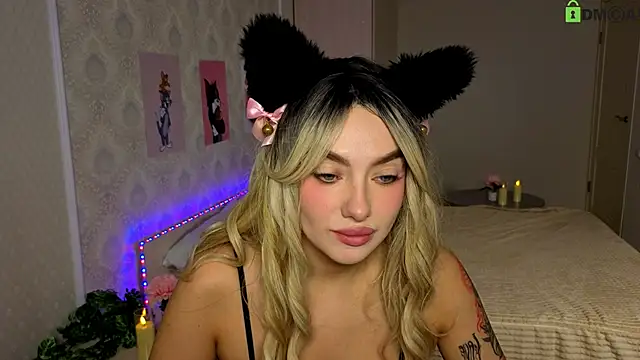 Emily Bloom 119 online show from 04/25/26, 08:06