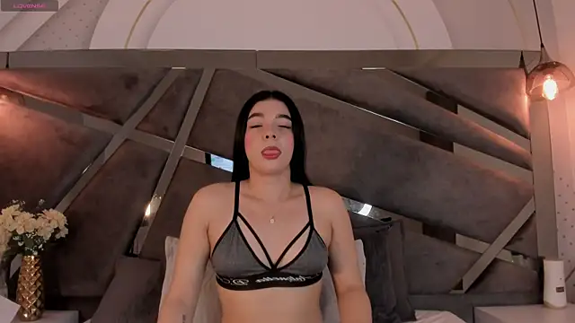 Chloee Parkerr online show from 04/24/26, 03:53