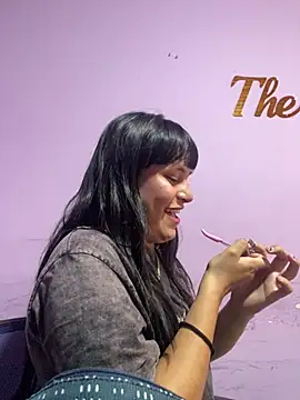 Snapshot of SamanthaColen_ chatting on 03/31/26, 03:52 SamanthaColen online show from 03/31/26, 03:52